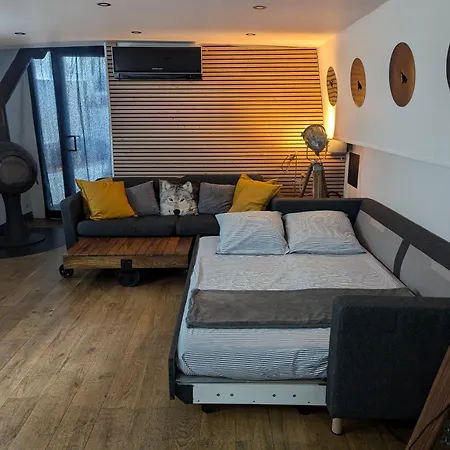 Parisiandaydreamhouseboat *