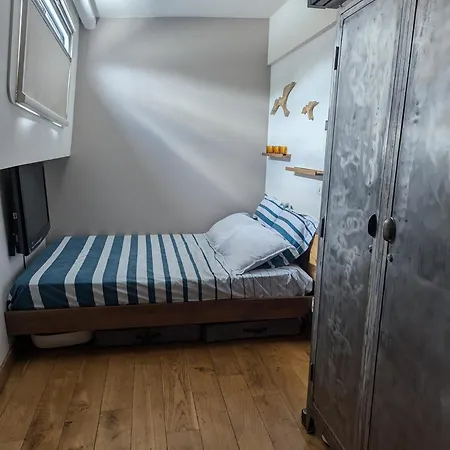 Parisiandaydreamhouseboat *