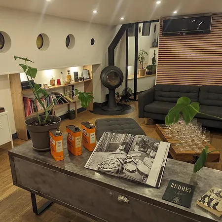 Parisiandaydreamhouseboat *